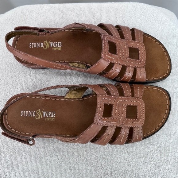 Studio Works Women's Patty Sandals 9.5 Antique Tan Hook & Loop Closure New - Picture 4 of 8